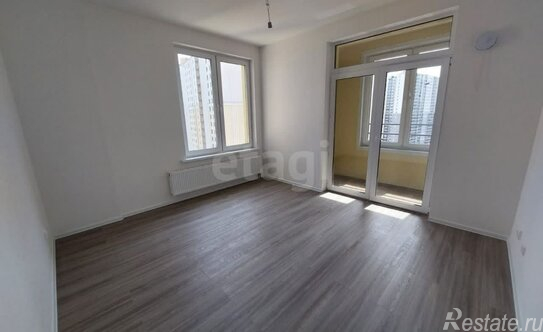 Продажа 1-комн квартиры на вторичном рынке Октябрьская наб,  д. 40