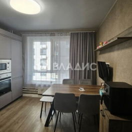 Продажа 2-комн квартиры на вторичном рынке улица Михайлова,  д. 30А к3