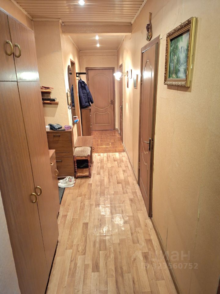 Продажа 3-комн квартиры на вторичном рынке Варшавское шоссе, 2