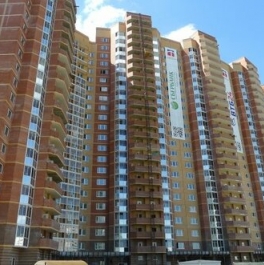 Продажа 3-комн квартиры на вторичном рынке Подольск, улица 43-й Армии,  д. 21