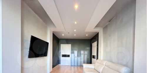 3-комн квартира Композиторов ул,  д. 12,  к. Б