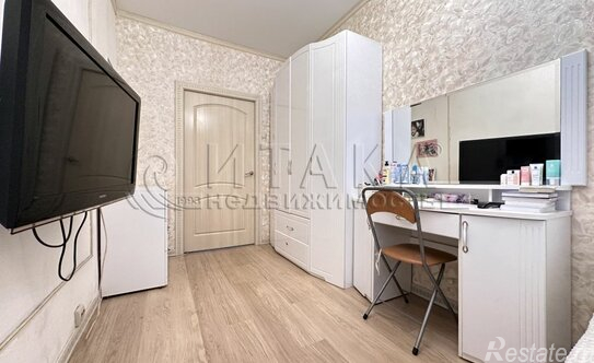 Продажа 3-комн квартиры на вторичном рынке Московский пр-кт,  д. 127 литЗ