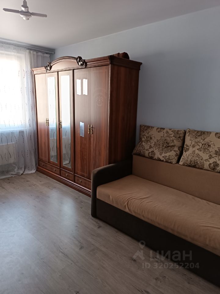 Продажа 2-комн квартиры на вторичном рынке Лопатино пгт, улица Сухановская, 16