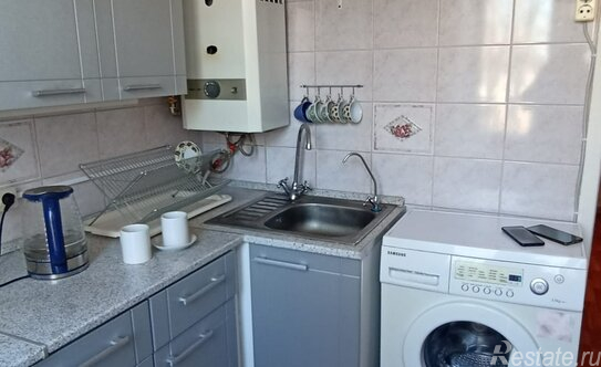 Аренда 1-комн квартиры на вторичном рынке улица Ленсовета,  д. 61