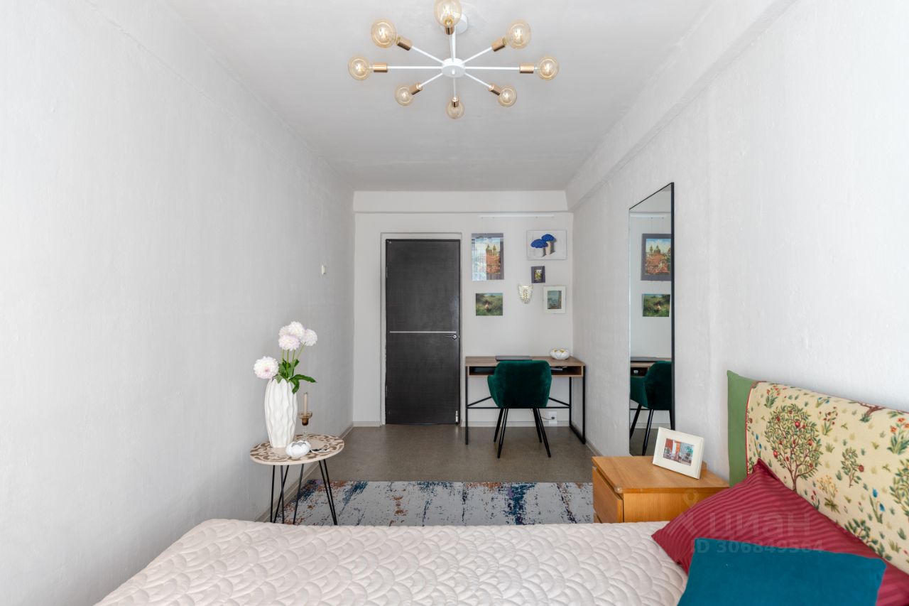 Продажа 3-комн квартиры на вторичном рынке Бассейная улица, 1