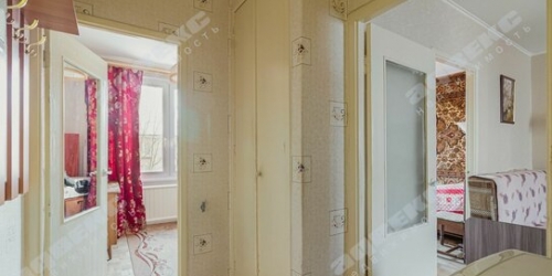 3-комн квартира ул Белы Куна,  д. 13,  к. 2