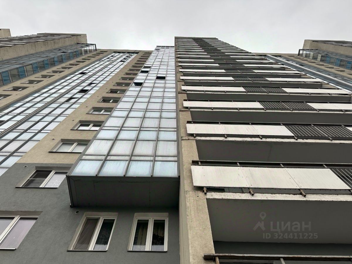 Продажа 2-комн квартиры на вторичном рынке улица Маршала Казакова, 68к1