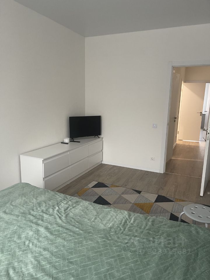 Аренда 2-комн квартиры на вторичном рынке Мирный пгт, улица Академика Северина, 13