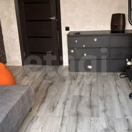 Продажа 3-комн квартиры на вторичном рынке ул Россошанская,  д. 7,  к. 1