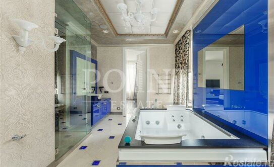 Аренда 2-комн квартиры на вторичном рынке Пречистенская набережная,  д. 17