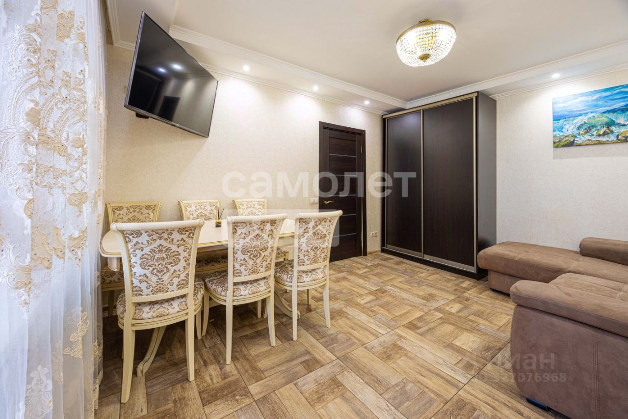 Продажа 1-комн квартиры на вторичном рынке пос. Быково, улица Академическая, 8