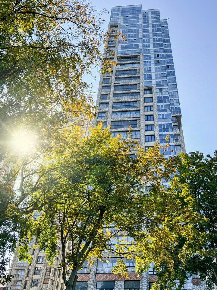 Продажа гаража улица Виктора Маслова,  д. 2