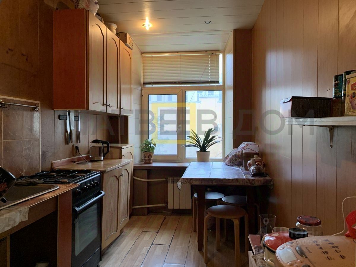 Продажа 3-комн квартиры на вторичном рынке улица Полозова, 17