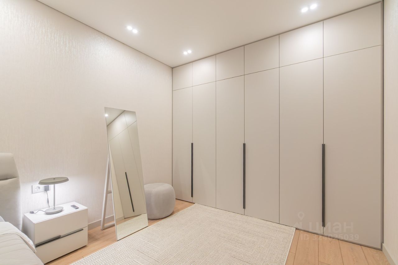 Продажа 2-комн квартиры на вторичном рынке улица Среднерогатская, 13к1