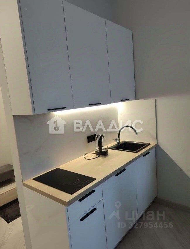 Продажа 2-комн квартиры на вторичном рынке Варшавское шоссе, 17С5