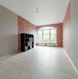 Продажа 2-комн квартиры на вторичном рынке Десятинная М. ул,  д. 16