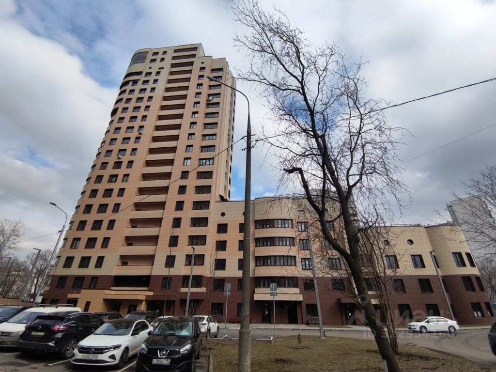 Продажа 2-комн квартиры на вторичном рынке улица Малыгина, 12А