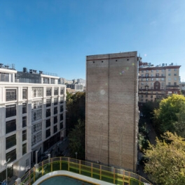 Продажа 1-комн квартиры на вторичном рынке Космодамианская наб,  д. 4/22 с8