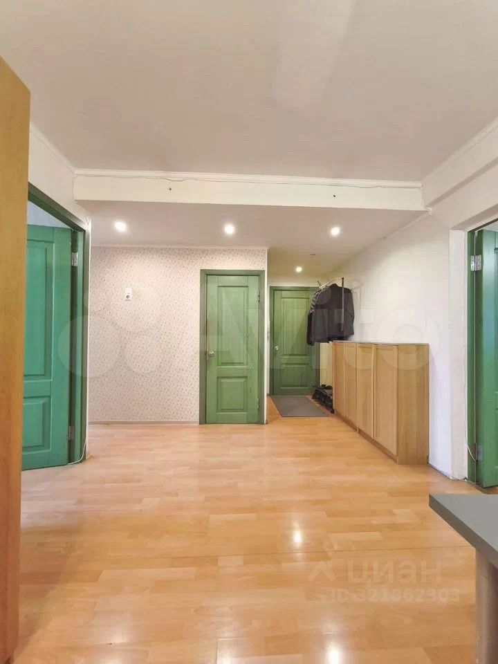 Продажа 2-комн квартиры на вторичном рынке Краснопутиловская улица, 121