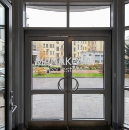 Продажа 4-комн квартиры на вторичном рынке Динамовская ул,  д. 2