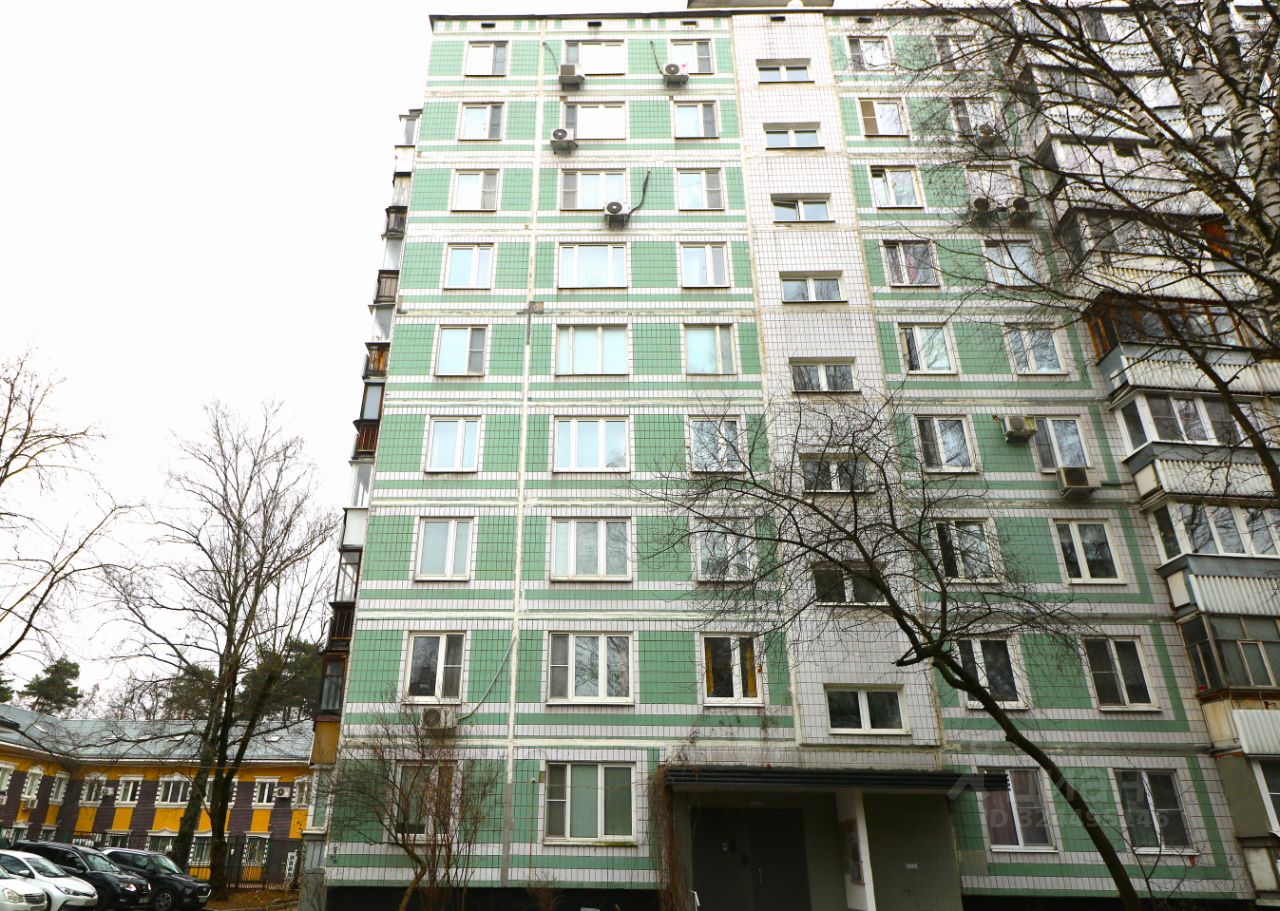 Продажа 3-комн квартиры на вторичном рынке Стартовая улица, 21