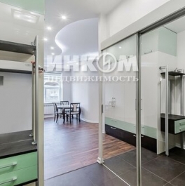 Продажа 2-комн квартиры на вторичном рынке улица Искры,  д. 1