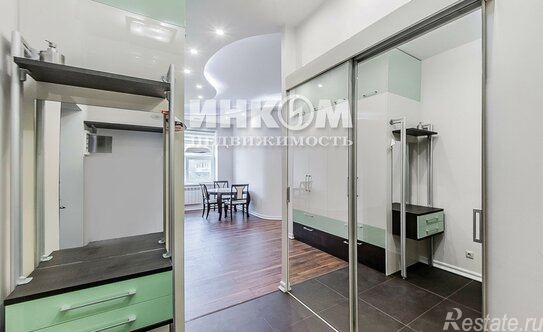 Продажа 2-комн квартиры на вторичном рынке улица Искры,  д. 1