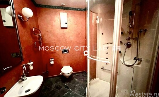 Продажа 4-комн квартиры на вторичном рынке Цветной б-р,  д. 24,  к. 2