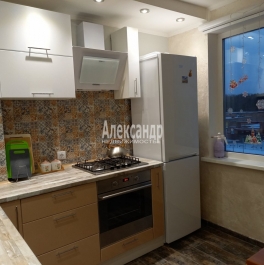 Продажа 2-комн квартиры на вторичном рынке Ломоносов г., Скуридина ул. ,  д. 9