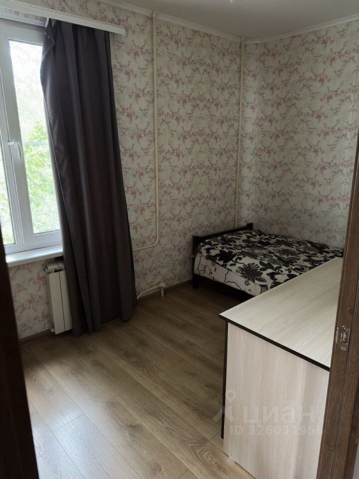 Продажа 4-комн квартиры на вторичном рынке Ленинский проспект, 131К2