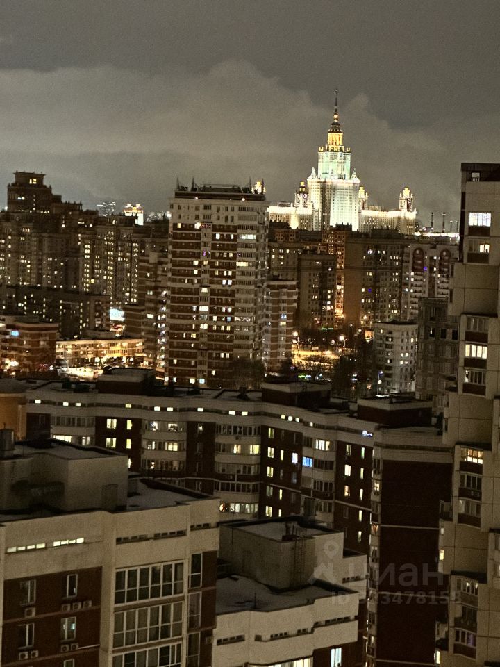 Продажа 2-комн квартиры на вторичном рынке Винницкая улица, 8к2