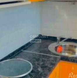 Продажа 3-комн квартиры на вторичном рынке Окская улица,  д. 40