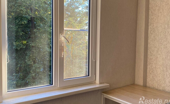 Продажа 1-комн квартиры на вторичном рынке бульвар Красных Зорь,  д. 16 литЕ