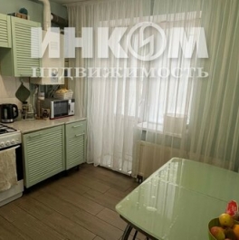 Продажа 2-комн квартиры на вторичном рынке Верзилово, Центральная улица,  д. 3
