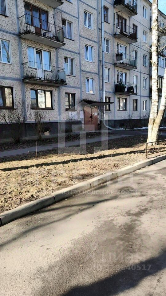 Продажа 2-комн квартиры на вторичном рынке Красное Село, Гатчинское шоссе, 13к3