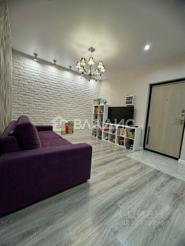 Продажа 1-комн квартиры на вторичном рынке проспект Маршала Блюхера, 9к1