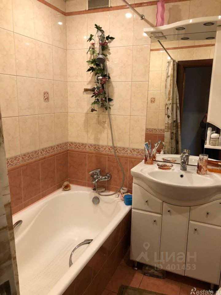 Продажа 2-комн квартиры на вторичном рынке Полимерная улица,  д. 5