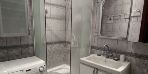 3-комн квартира улица Климашкина,  д. 20