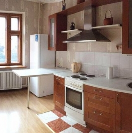 Продажа 2-комн квартиры на вторичном рынке Новосущёвская улица,  д. 21