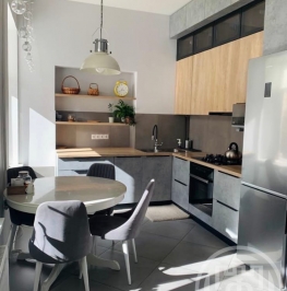 Продажа 3-комн квартиры на вторичном рынке 12-я линия В.О.,  д. 55/20