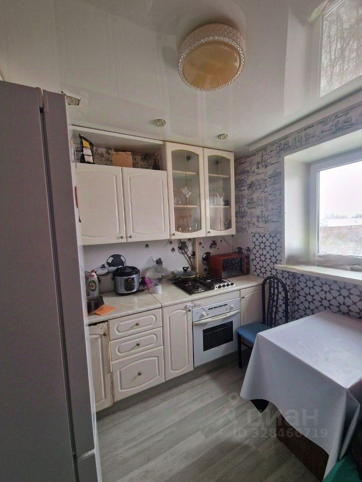 Продажа 1-комн квартиры на вторичном рынке Климовск мкр, улица Школьная,  д. 7