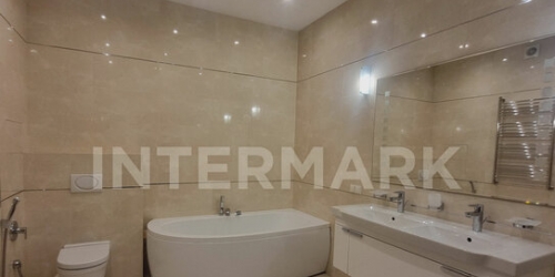 4-комн квартира улица Шумкина,  д. 11А