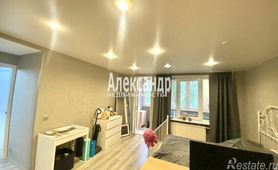 Продажа 2-комн квартиры на вторичном рынке ул Шотмана,  д. 9,  к. 1