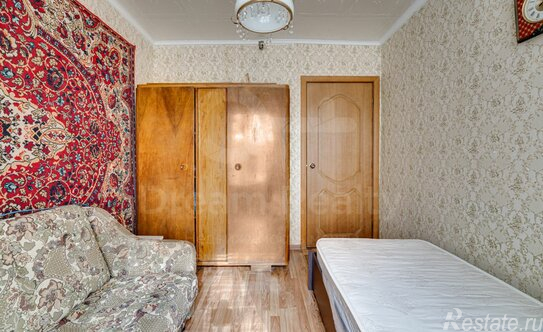 Продажа 2-комн квартиры на вторичном рынке Зюзинская улица,  д. 8