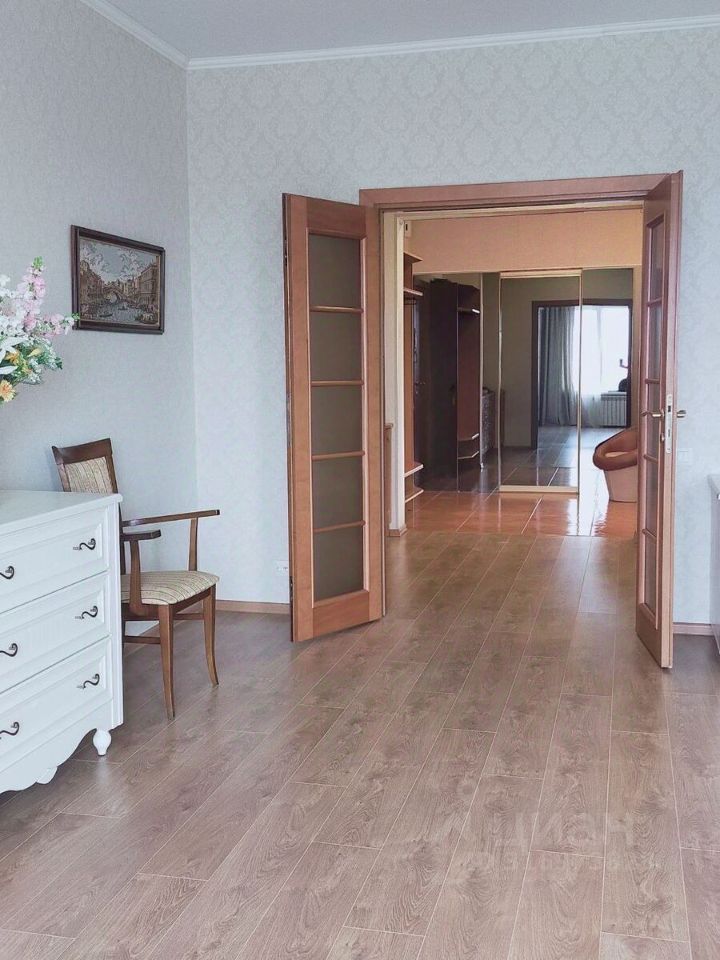 Продажа 2-комн квартиры на вторичном рынке улица Сикейроса, 1