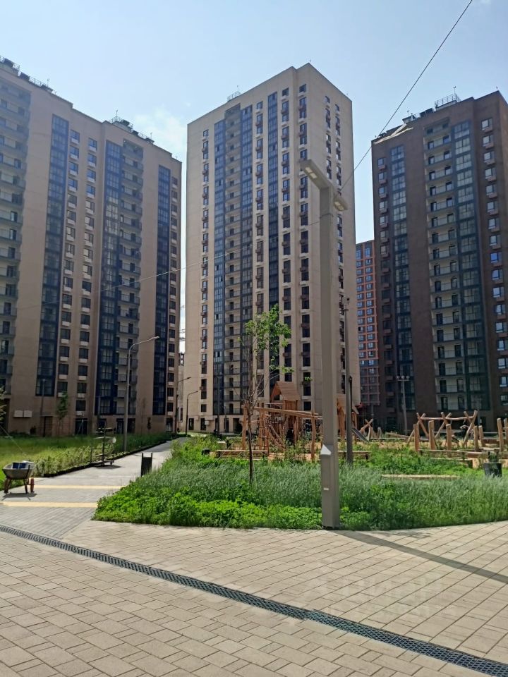 Продажа 2-комн квартиры на вторичном рынке Очаковское шоссе, 7