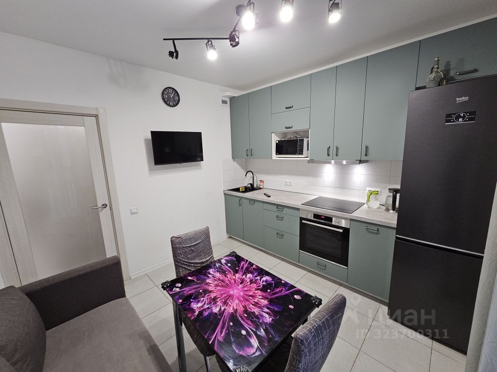 Продажа 2-комн квартиры на вторичном рынке Тайнинская улица, 7к1