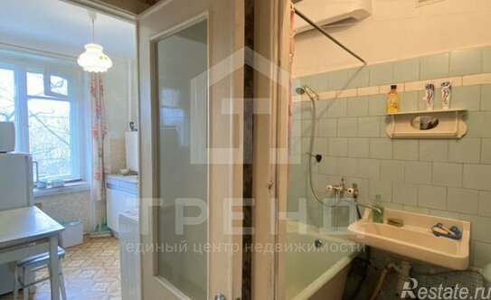 Продажа 1-комн квартиры на вторичном рынке Петергоф г, Разведчика б-р,  д. 12 к3