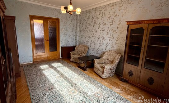 Продажа 3-комн квартиры на вторичном рынке Стрельбищенский пер,  д. 22А