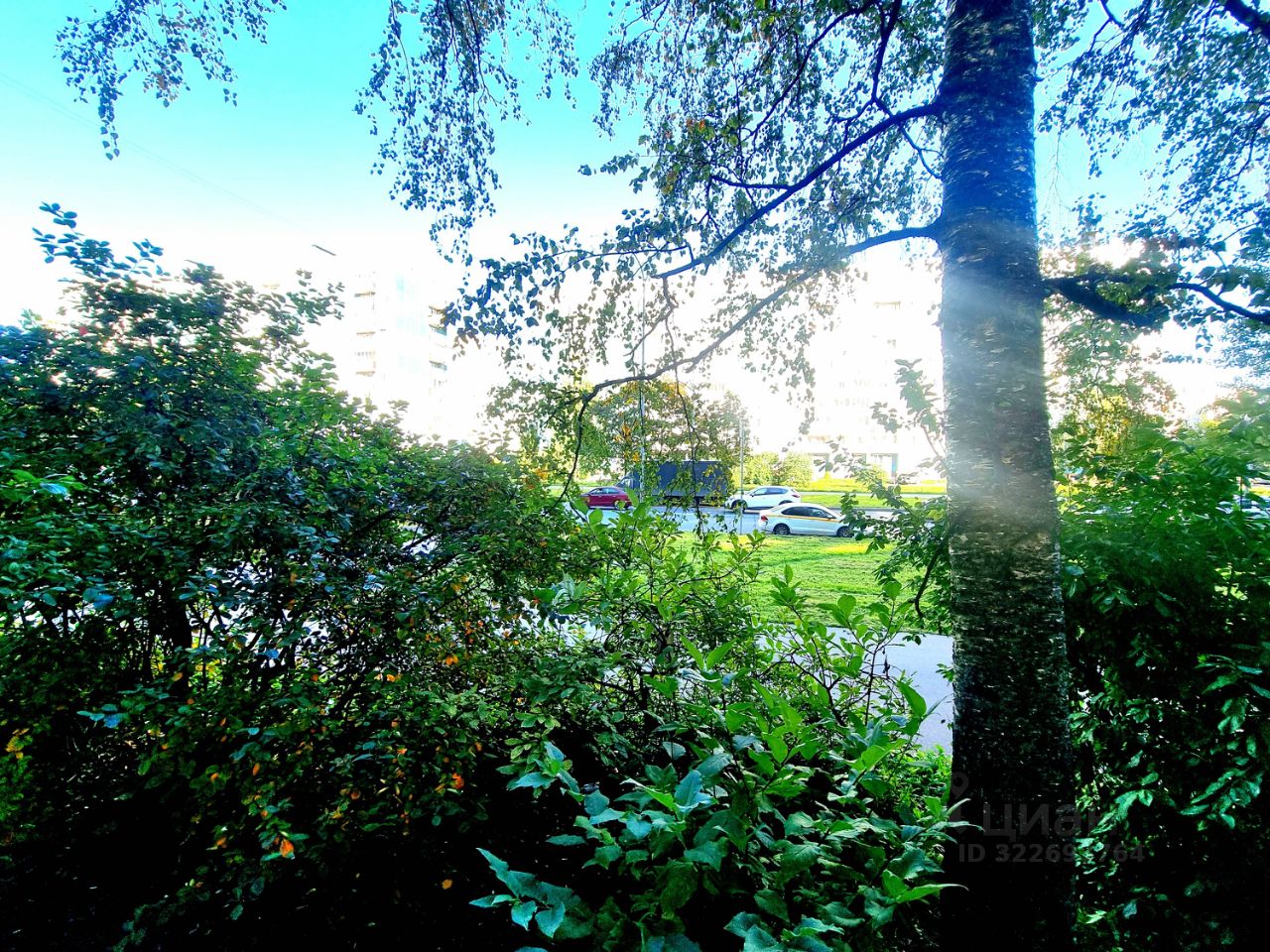 Продажа 2-комн квартиры на вторичном рынке Искровский проспект, 1/13Ж